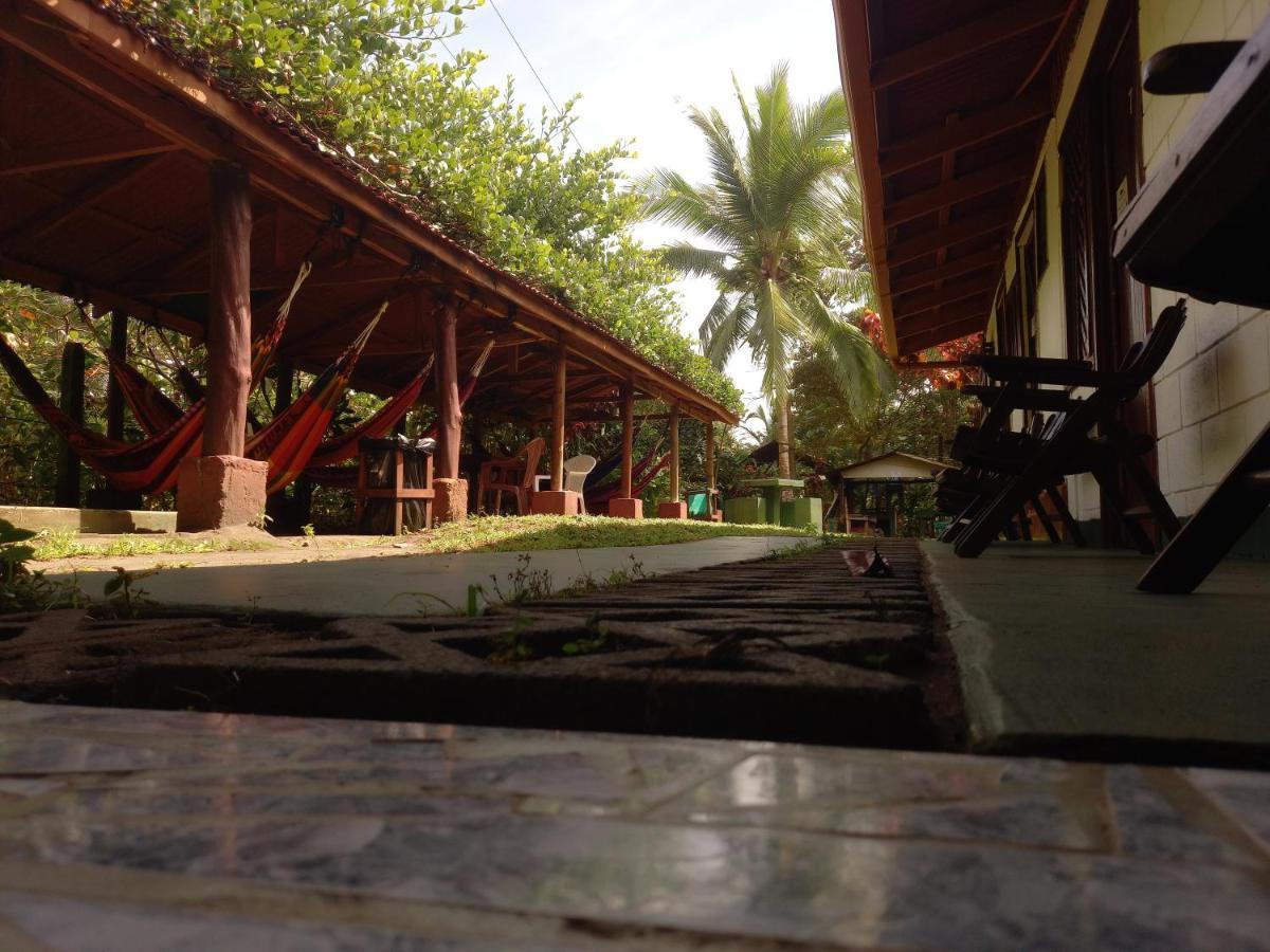 Cabinas Balcon Del Mar Tortuguero Luaran gambar